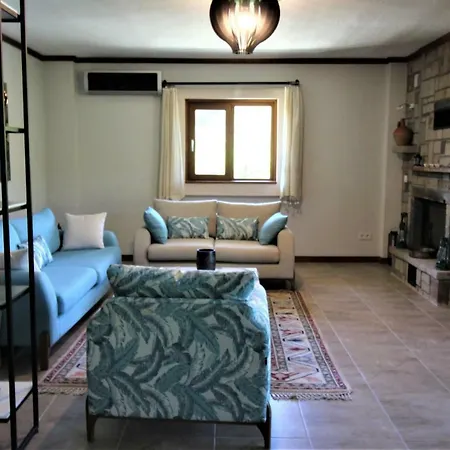 Vilă Stonehouse-2 *