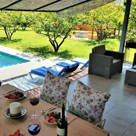 Stonehouse-2 ヴィラ *