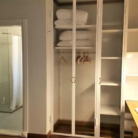 Stonehouse-2 ヴィラ *