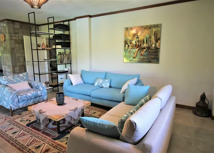 Stonehouse-2 Villa *