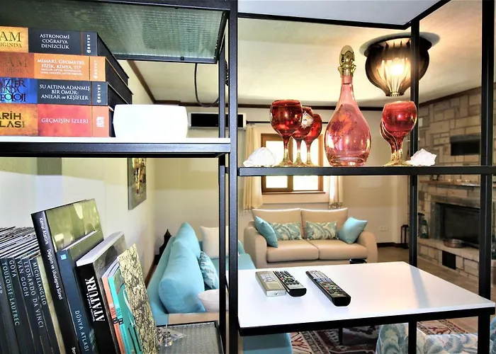 Villa Stonehouse-2 *