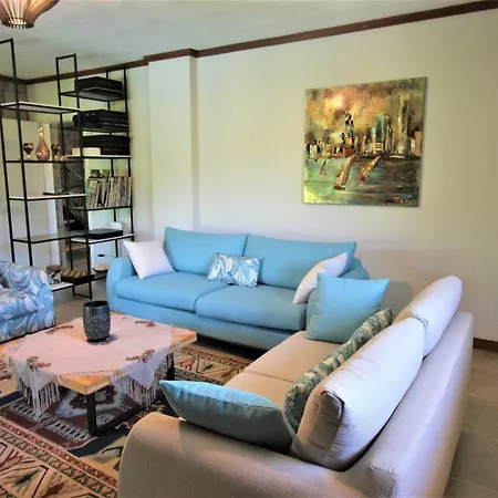 Stonehouse-2 Villa *