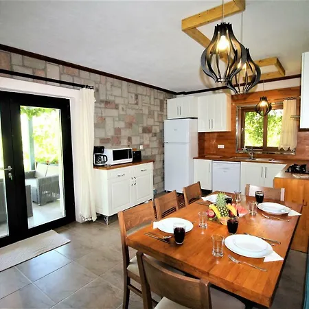 Stonehouse-2 Villa *